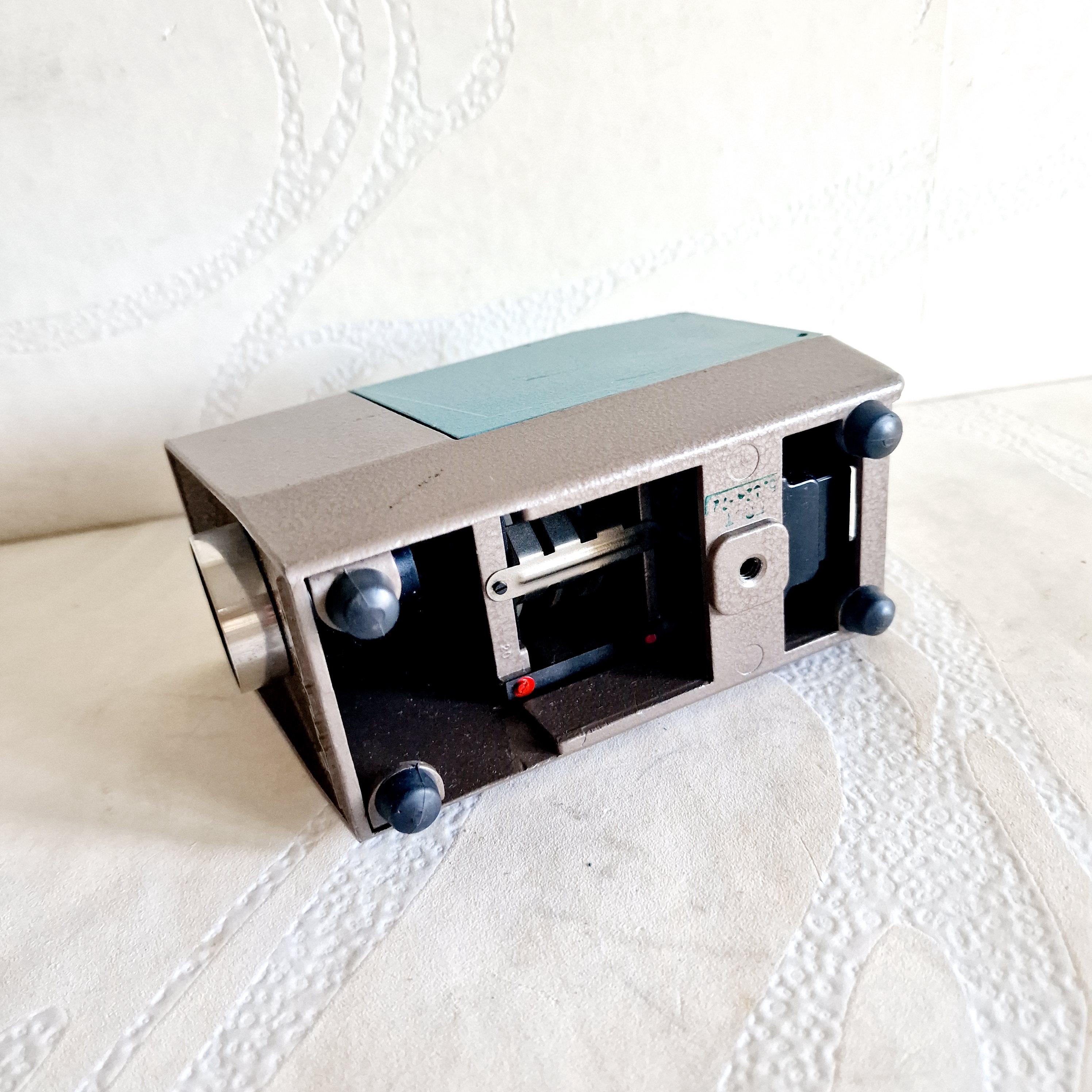 Soviet Vintage Slide Projector Etude - USSR Vintage Diaprojector