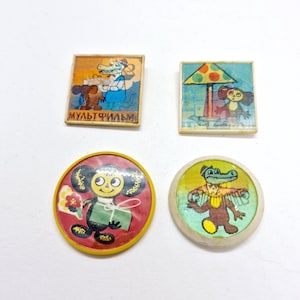 Russische Vintage Cheburashka und Gena das Krokodil 3D Pins Made in UdSSR in den 1980er Jahren