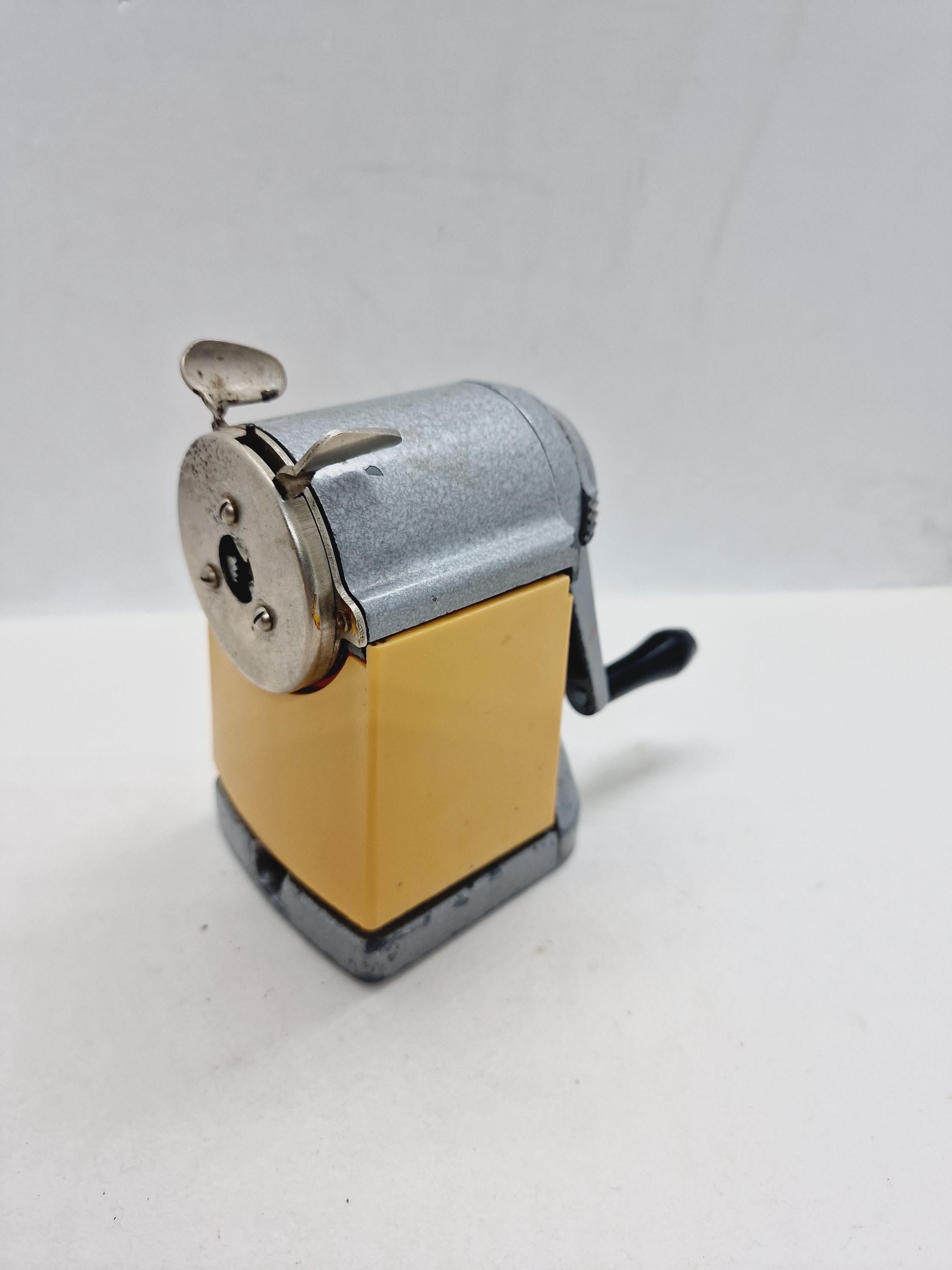 【Antique】イギリスの古い鉛筆削り イギリス ヴィンテージ ペンシルシャープナー 鉛筆削り VELOS