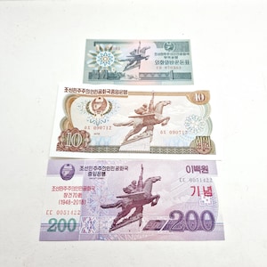 Set of 3 Korean 1, 10 and 200 Won banknotes  of 1978 and 2000s