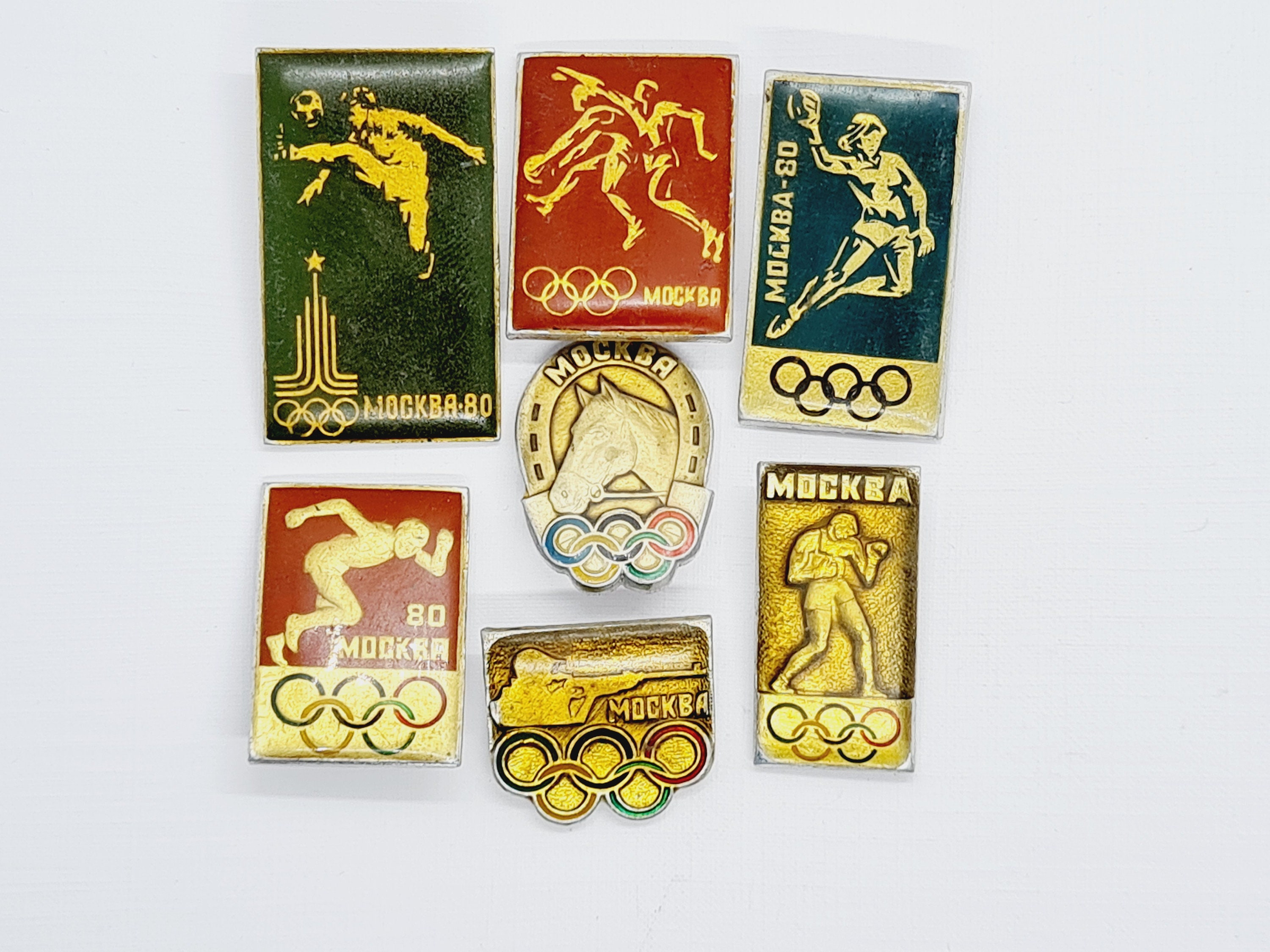 Insigne émaillé JO Moscou 1980 - Ours Mischka 2,5 Cm - Pin's URSS