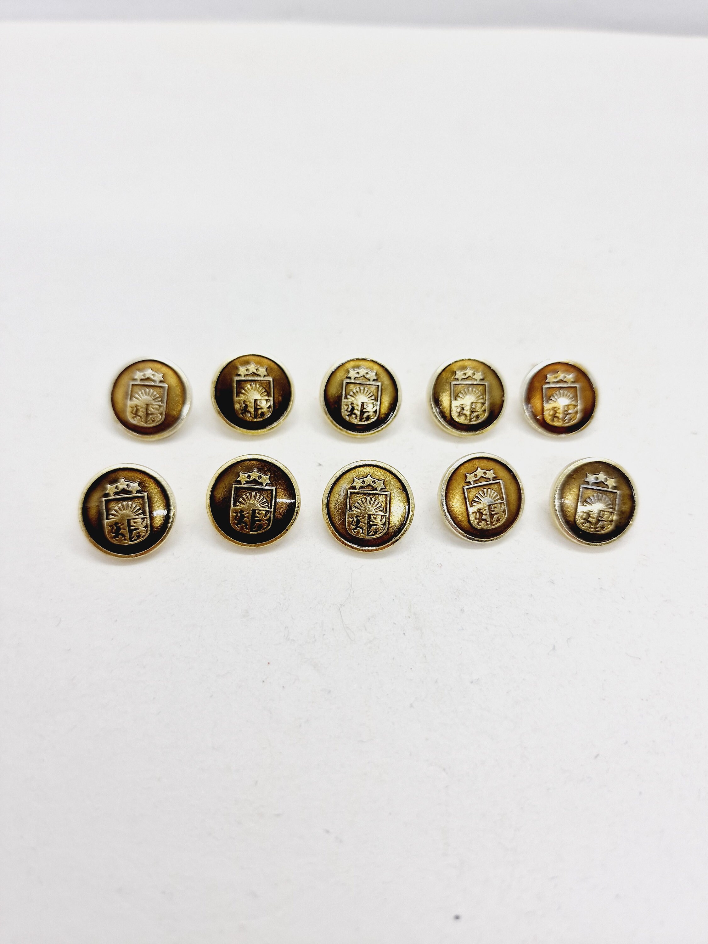 10-100 BUTTONS FROM THE SOVIET UNION. 22MM. GOLD ANCHOR, MARINE, NAVY