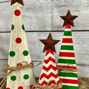 Festive wooden christmas trees set of three
