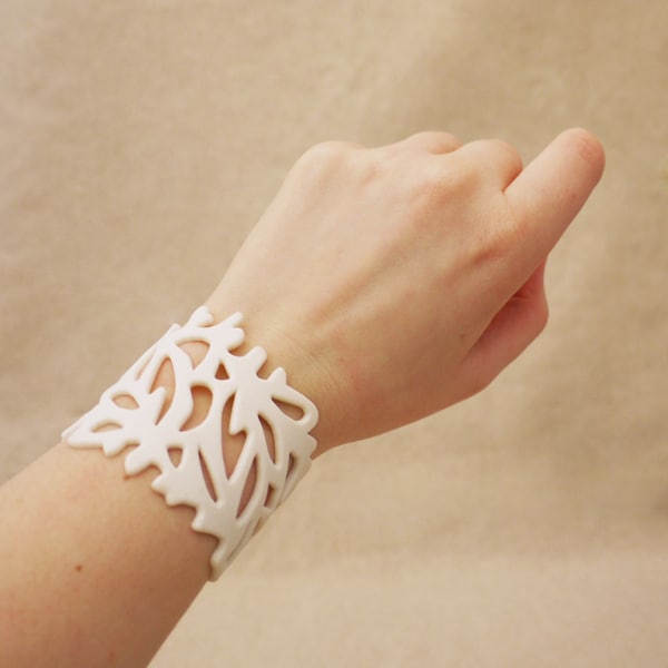 Bracelet CORAIL BLANC bracelet manchette blanc en silicone souple effet tatouage sur la peau, modèle réglable