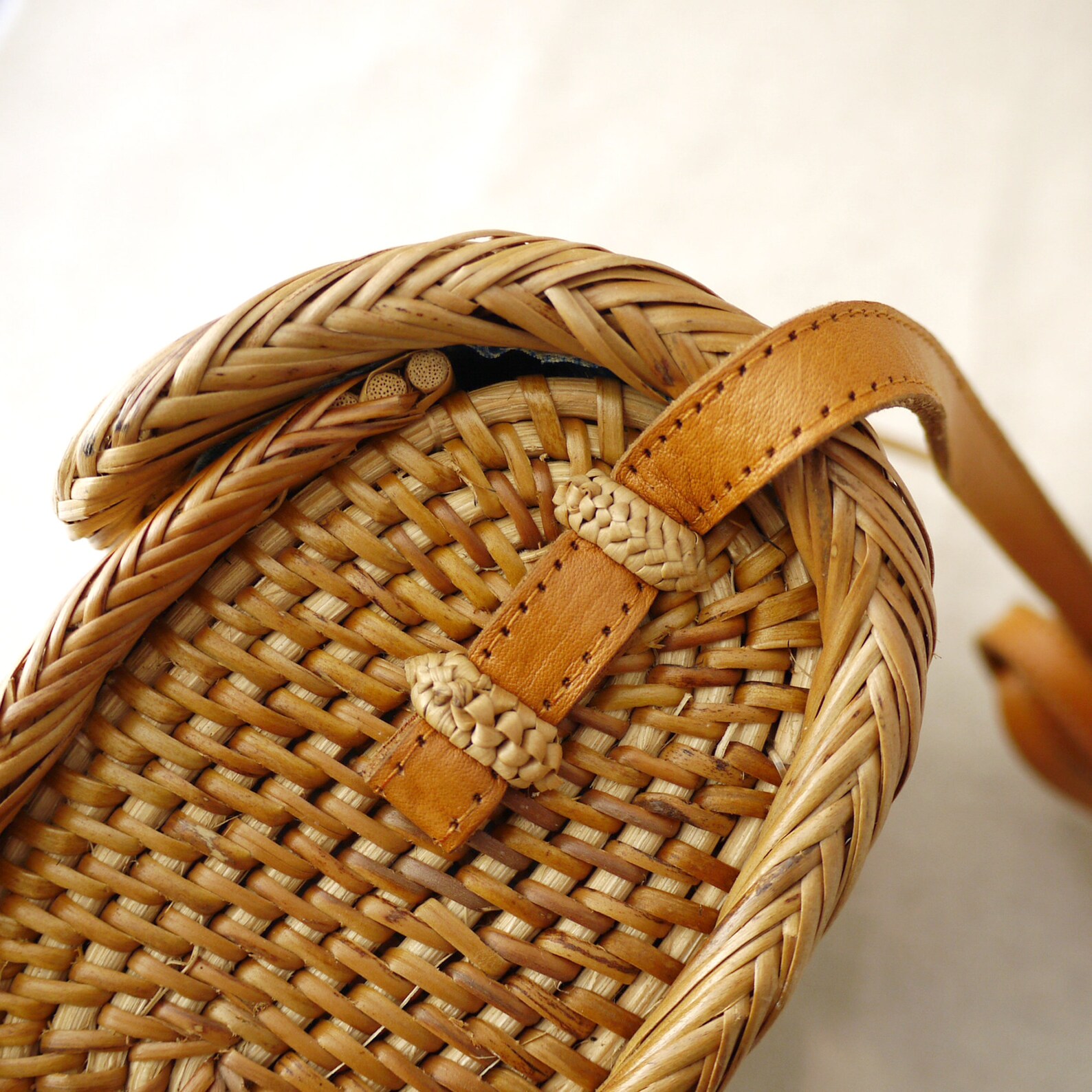 Sac à main POCHETTE en rotin balinais fabrication artisanale Etsy France