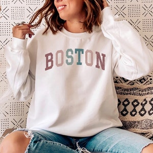 BOSTON Sweatshirt, Massachusetts Sweatshirt, Boston Shirt, College Student Varsity Gifts, Boston Souvenir, Premium Unisex Crewneck