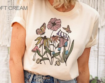 Wildflower Tshirt, Wild Flowers Shirt, Flower T-Shirt, Floral Shirt, Boho Nature Womens Tee, Ladies Shirts, Gift For Mom, Garden Plant Shirt