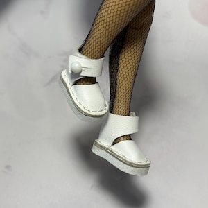 Leather Doll Shoes for Blythe: Handmade Mini Boots