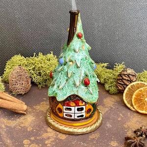 Christmas tree Incense holder.Christmas decor Ceramic handmade Incense cone burner home decor.Table decor for Christmas.Home fragrances