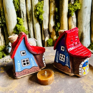Miniatuur keramisch huisje. Theelichtjes Kandelaars . Woondecoratie. Origineel cadeau. Handgemaakt keramiek. Tafeldecor, interieur, huisontwerp afbeelding 1