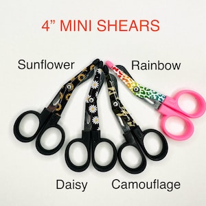 Badge Reel Accessories With Mini Trauma Shears, Permanent Marker,  Highlighter, Pen, Leopard, Pink, Cow, Sunflower, Daisy Shears, 4 Scissors 