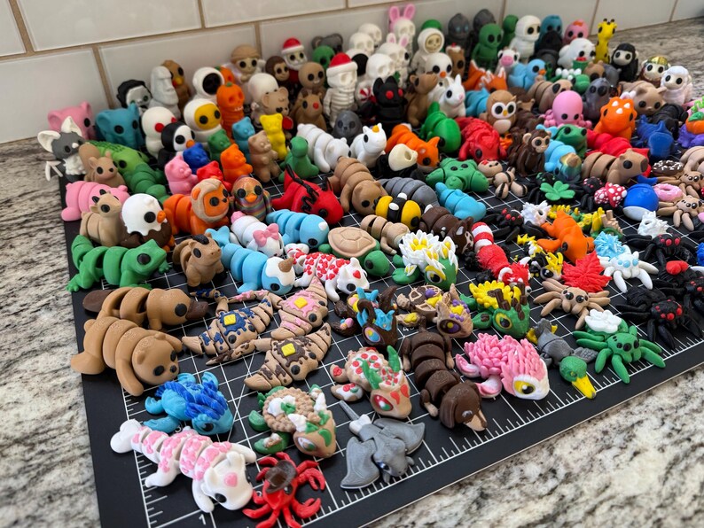 Fidget Friends Variety Pack, Gelenktasche Haustiere, 3D gedruckte Mini-Tiere, Sensorisches Schreibtischspielzeug, Partygeschenke, Kinder-Fidget-Geschenkset Bild 4