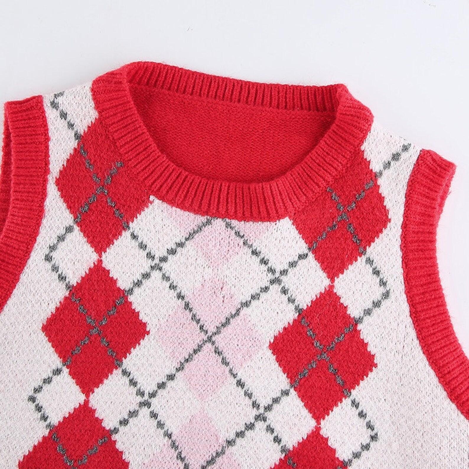 red vest crop top