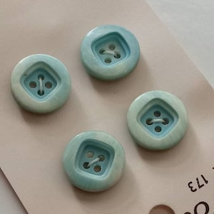 4 Vert Clair Couleur Bouton Plat 15 mm Carte Projet de Couture Notions vintage Antique Robe Chemise Manchette Chapeau Pantalon finition touches attache stud