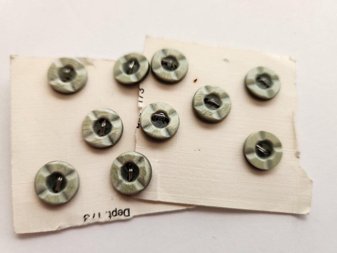 Button Ridges 10 Round Shape With Ridges Green Flat Button 11 Mm 2 Hole Sewing ...