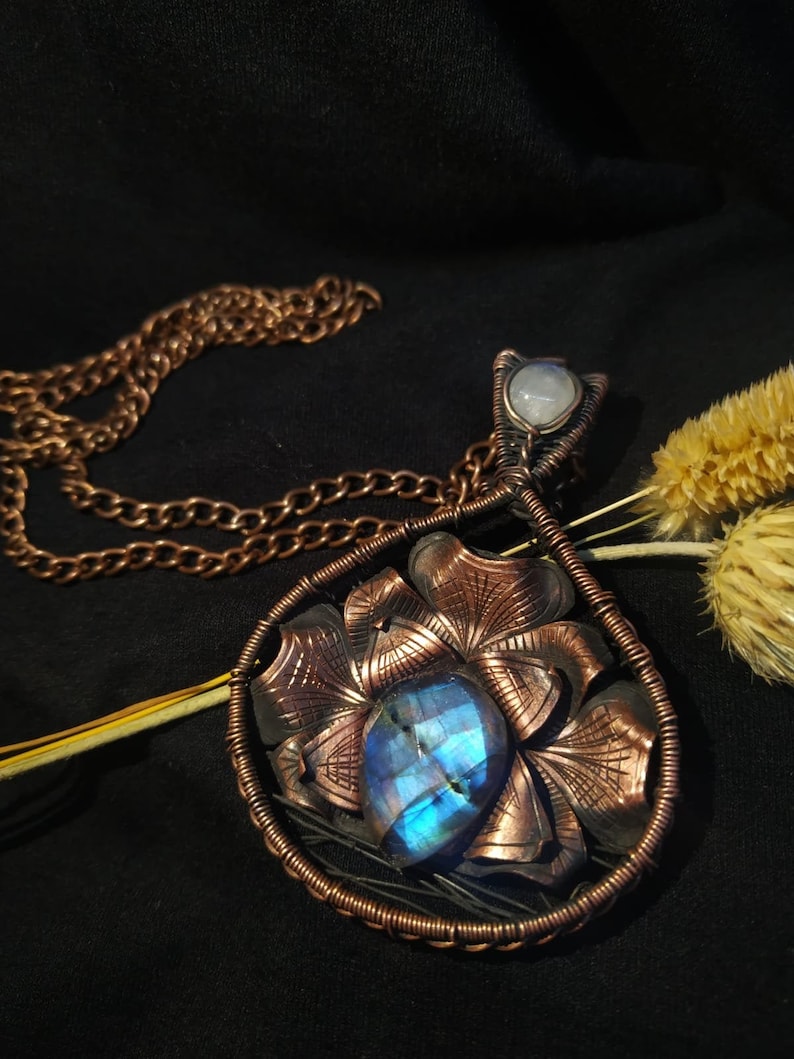 Custom Wire Wrap Necklet Birthstone Copper Chain Handmade Boho Gemstone Necklace Unique Gift Faced Cut Labradorite Pendant w Moonstone