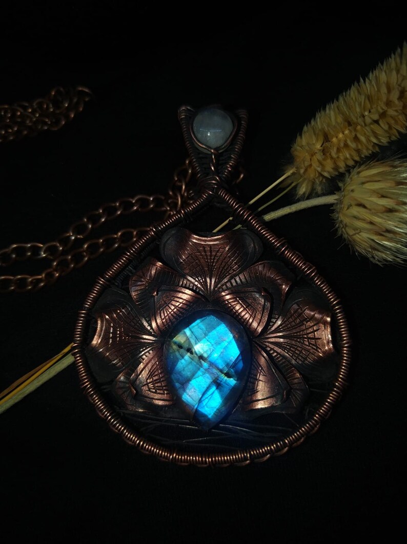 Custom Wire Wrap Necklet Birthstone Copper Chain Handmade Boho Gemstone Necklace Unique Gift Faced Cut Labradorite Pendant w Moonstone