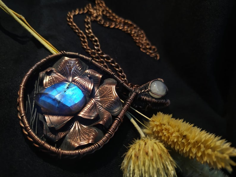 Custom Wire Wrap Necklet Birthstone Copper Chain Handmade Boho Gemstone Necklace Unique Gift Faced Cut Labradorite Pendant w Moonstone