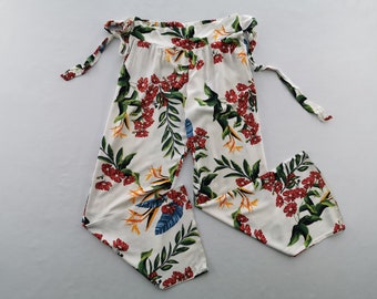 Guess Pants Size M Guess Over Print Rayon Pants