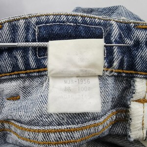 Spodnie jeansowe Wrangler Jeans w stylu vintage, zniszczone, rozmiar 29/30x31 zdjęcie 9