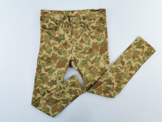 RNA Inc Pants Size M RNA Inc Camo Over 