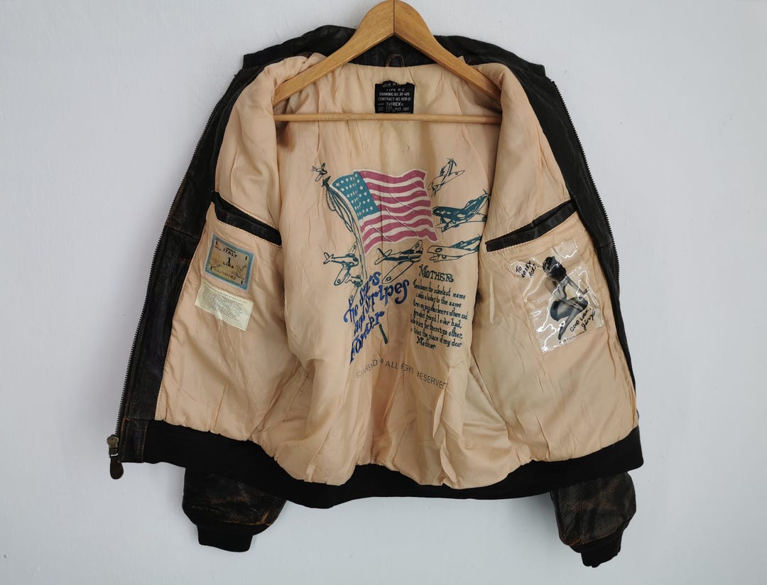 よ*く様 80s avriex A-2 real leather bomber Avirex A-2 Real Leather Bomber Jacket Vintage 80s Boxy Fit