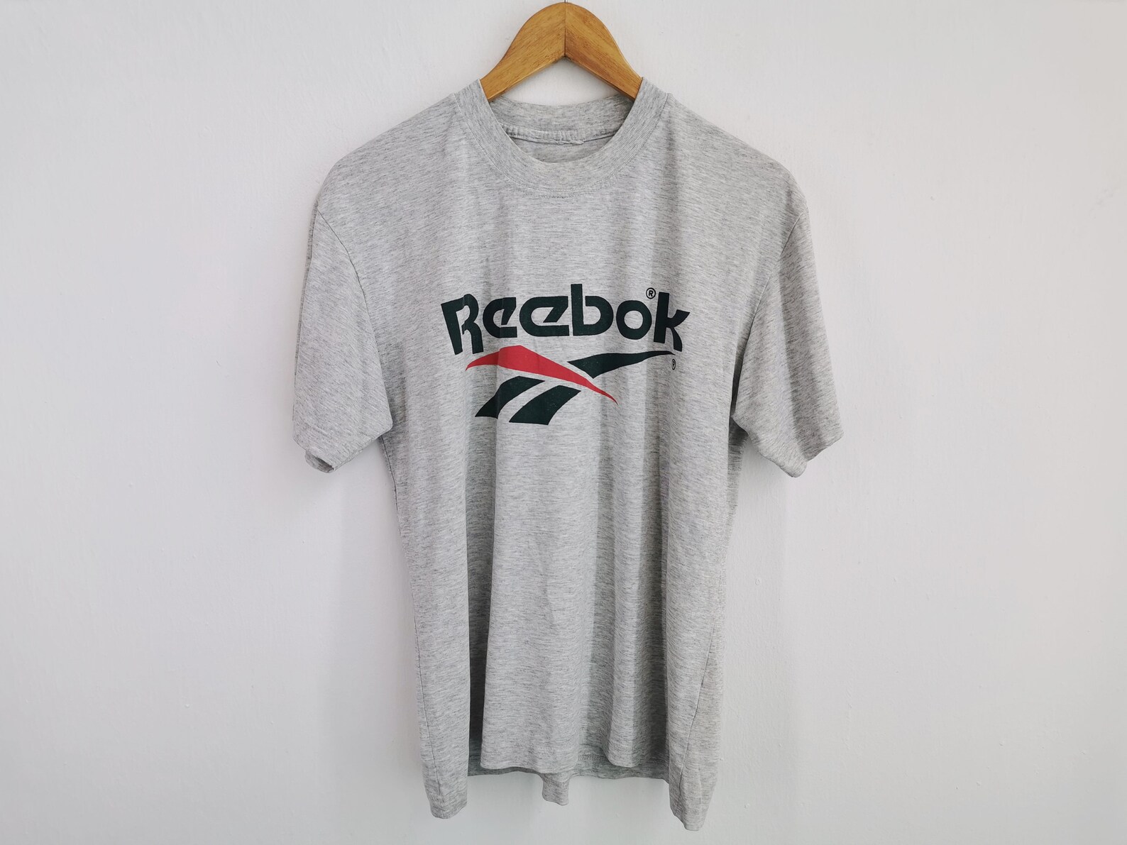 Reebok Shirt Vintage 90s Reebok Big Logo T Shirt Size M/L - Etsy