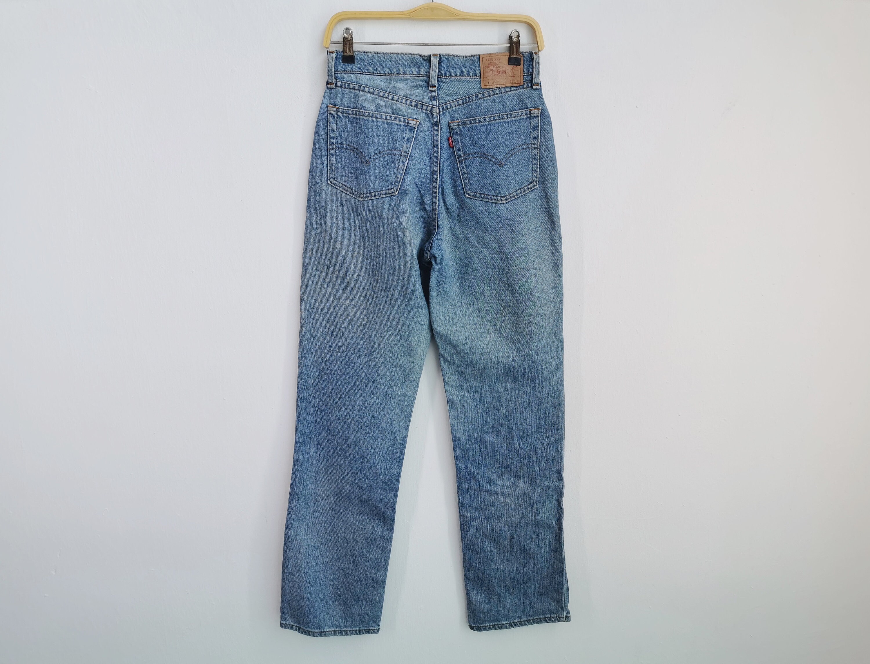size 31 levis