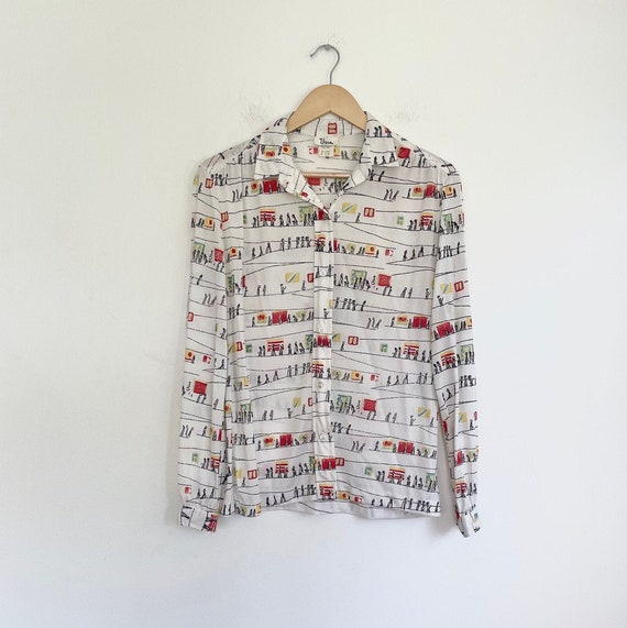 Vtg 70s GRAPHIC Nylon BUTTON-UP/Blouse