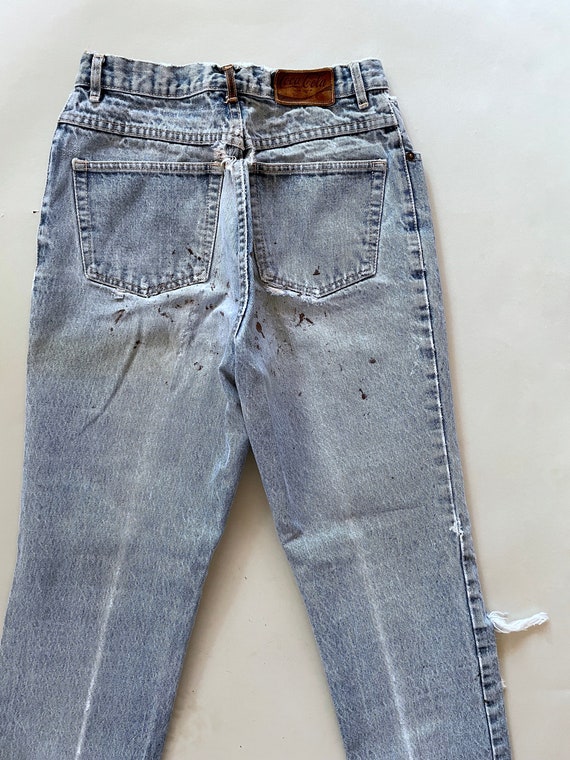 VTG 80s COCA_COLA Distressed Light Wash JEANS 26x… - image 2