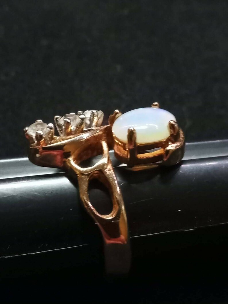 18K GE Simulated Opal and Rhinestones Ring