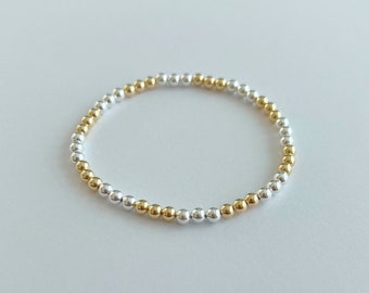 Pulsera elástica de cuentas redondas de 4 mm con relleno de oro y mitad plata de ley en metales mixtos / Pulsera apilable de plata de ley y relleno de oro