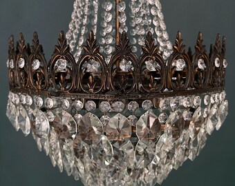 Vintage Brass & Crystals 5 tiered Large French Empire 6 Lights Large Chandelier Ceiling Lamp  1980’s USA Duty Free !!!