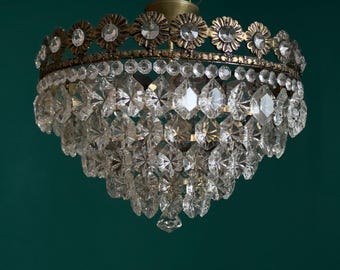 Antique / Vintage Low Ceiling Large Size Brass & Crystal 5 Tiered Chandelier (6-Light)