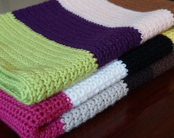 Multicolored single crochet blanket