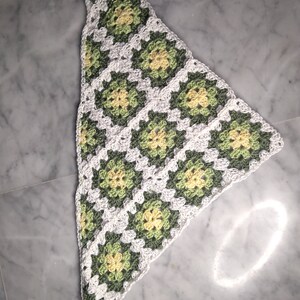 The granny square summer Bandana Pattern image 4