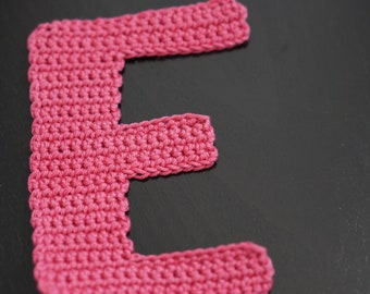 E letter crochet pattern