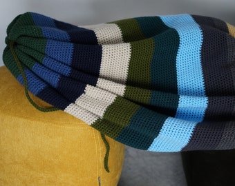 Crochet an Open cocoon blanket pattern