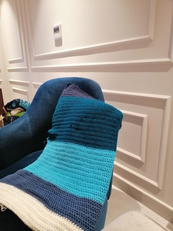 Half double crochet bernat blanket hotsell