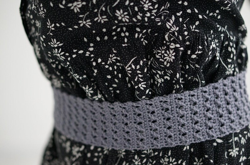 Cross stitch stretchy Crochet belt Pattern image 2