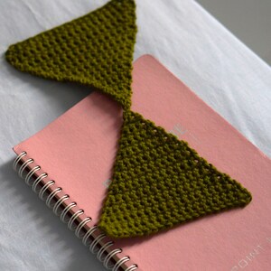 Bookmark Crochet Pattern. Triangular Crochet Bookmark - Etsy