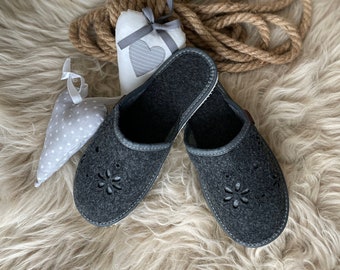 Follkee Women's Slippers Grey Wool Slip on's| Ultra light| Hand Made