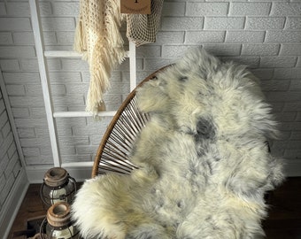 Follkee Melerade Sheepskin Rug Throw Fur Rug, natural sheepskin, real sheepskin, bench throw, genuine leather rug