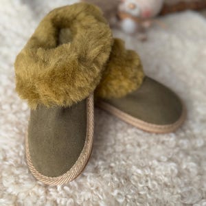 Follkee Kids Slip-on BAMBI 2 Sheep Skin Merino Wool Slippers House Shoes Beige Slippers Leather