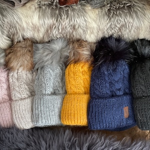 Fur Fluffy PomPom Women&#39;s Beanie Hat, Fleece Lined, Women Winter Hat, Chunky Hat, Knit Hat