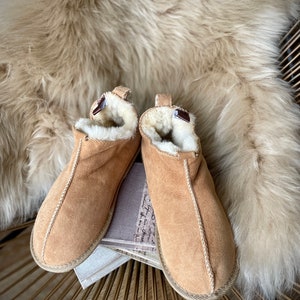 Follkee Sheepskin Slippers Wool House Shoes Slippers Women Slippers Men Leather Slippers image 4