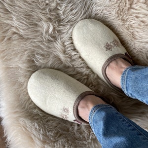 Follkee Women's Slippers Beige / Ultra Light / Wool Felt Blend/ Slip on/ Cute Slippers image 8
