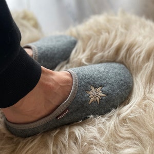 Follkee Women's Slippers Gray / Ultra Light / Wool Felt Blend/ Slip on/ Cute Slippers image 5