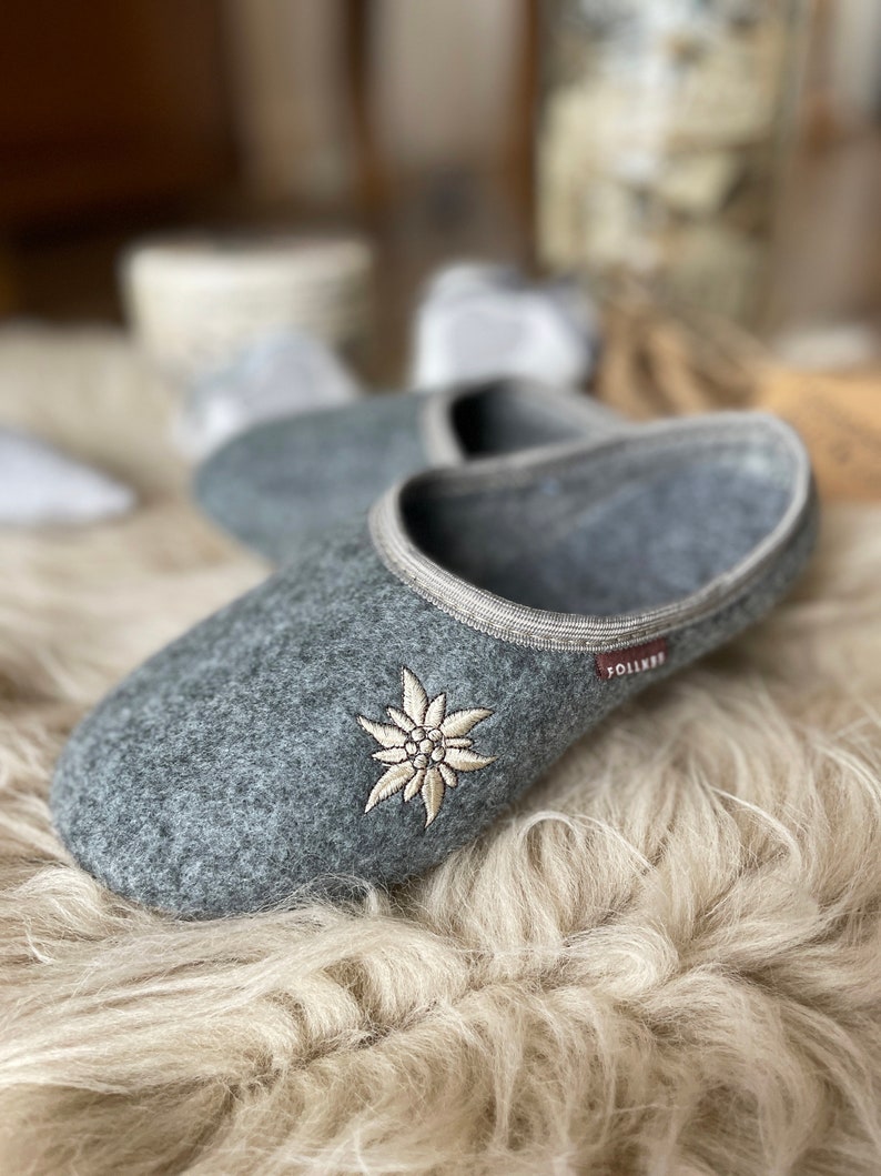 Follkee Women's Slippers Gray / Ultra Light / Wool Felt Blend/ Slip on/ Cute Slippers image 1