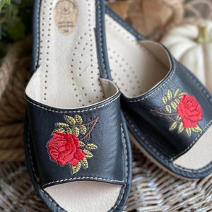 Follkee Women's Slippers Navy Blue Rose Embroidered Sheep Skin Leather Handcrafted Great Gift